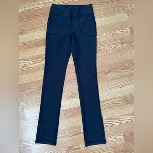Lululemon high waisted Skinny Will Pant Navy Blue size 6